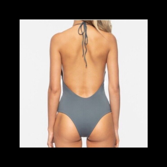 NEW Tavik [ XS ] Chase Deep V-Neck‎ One-Piece Swimsuit in Turbulence Grey - Picture 10 of 11